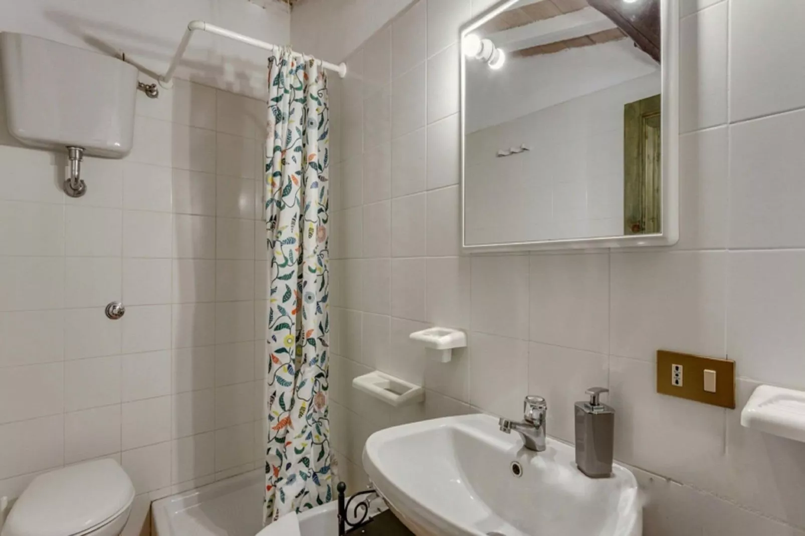 Cardellino-Bathroom