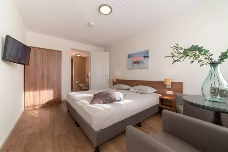 Charming Beveland-Bedroom