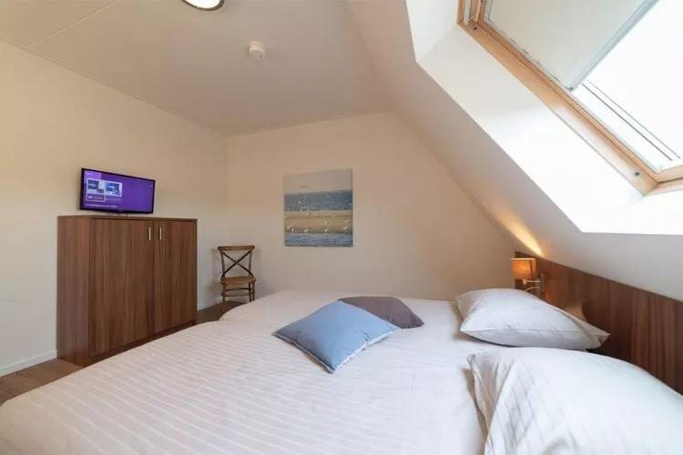 Charming Beveland-Bedroom
