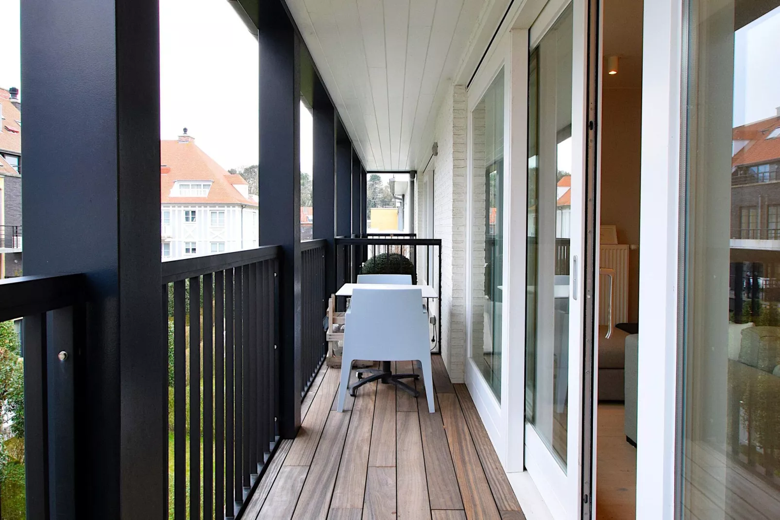 Barfleur 19 0201-Terrace balcony