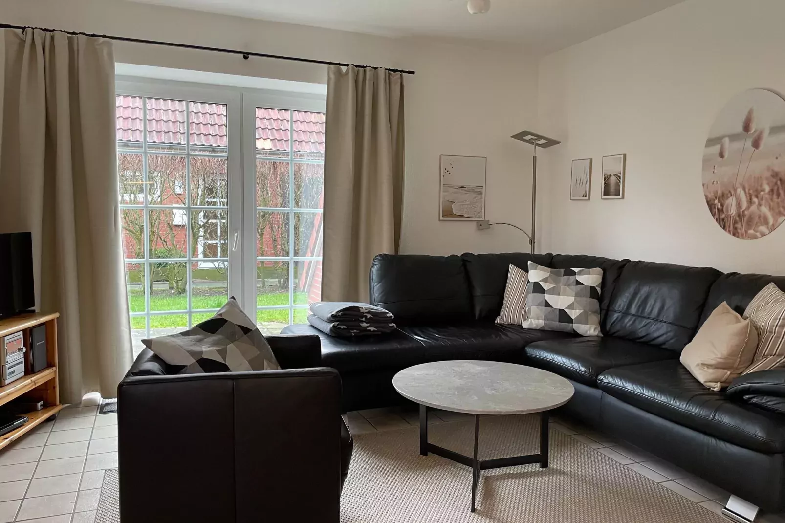 Ferienhaus Neßmersiel-Living room