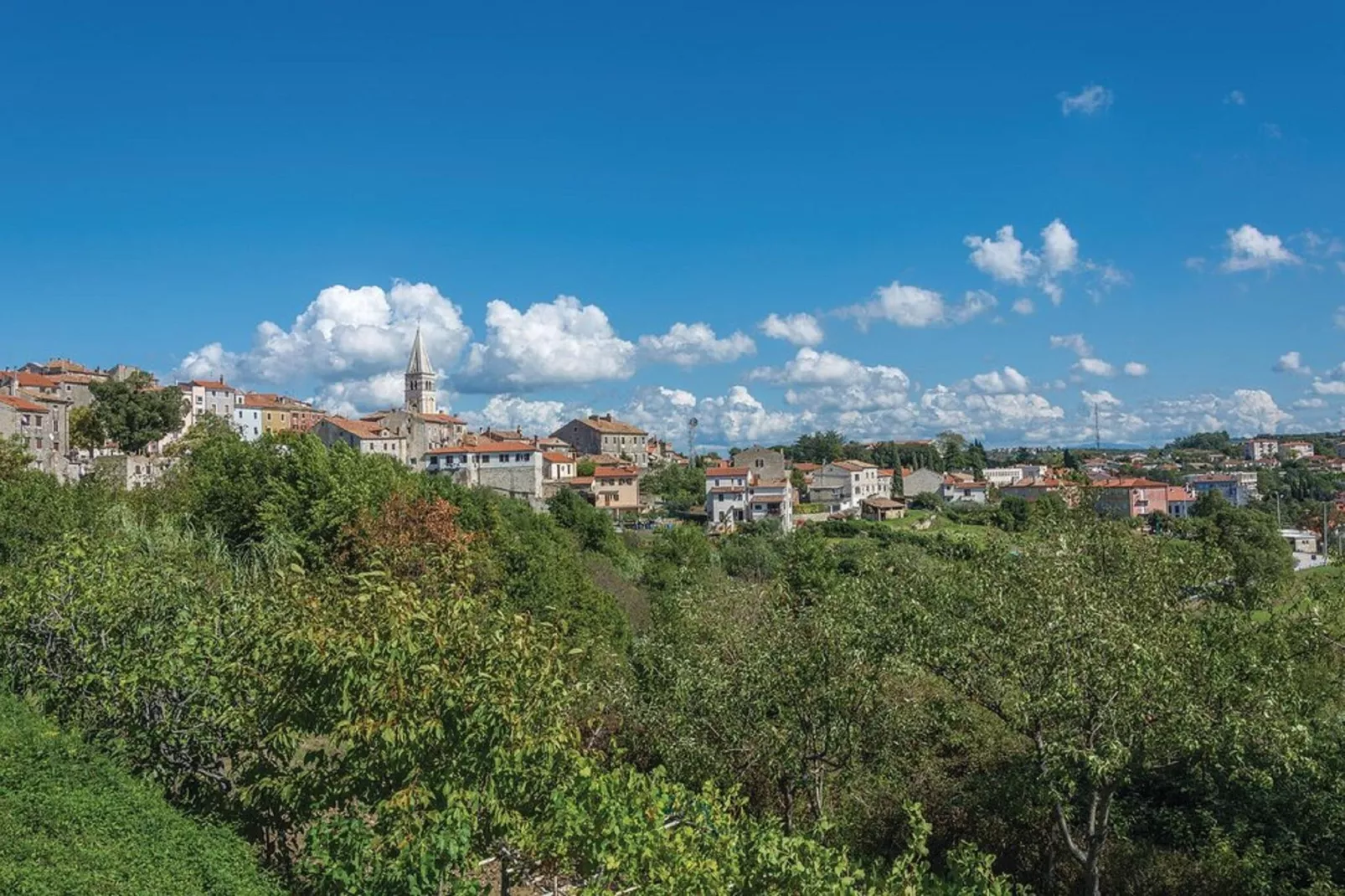 Villa Cristian-Areas summer 5km