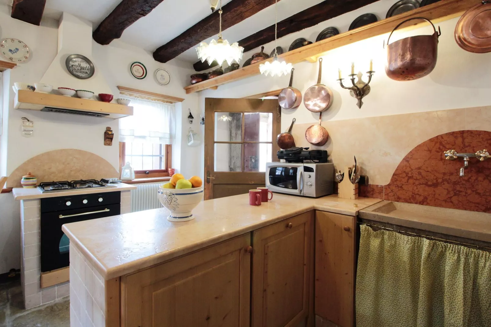 CASA TRAME DEGLI ANGELI 5 pax-Kitchen