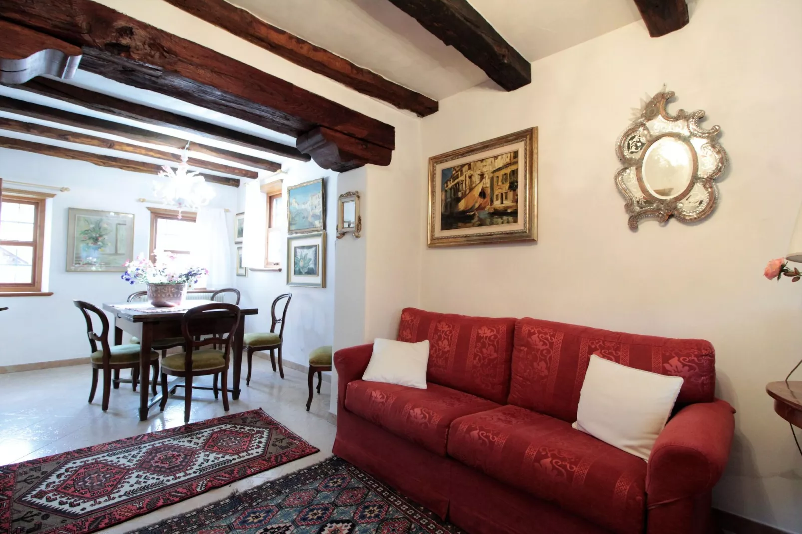 CASA TRAME DEGLI ANGELI 5 pax-Living room