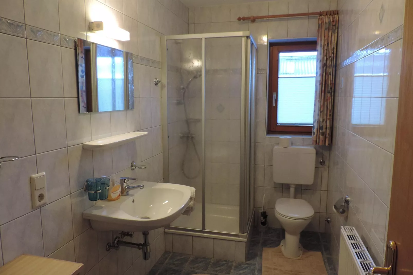 Apart Lastretta-Salle de bain