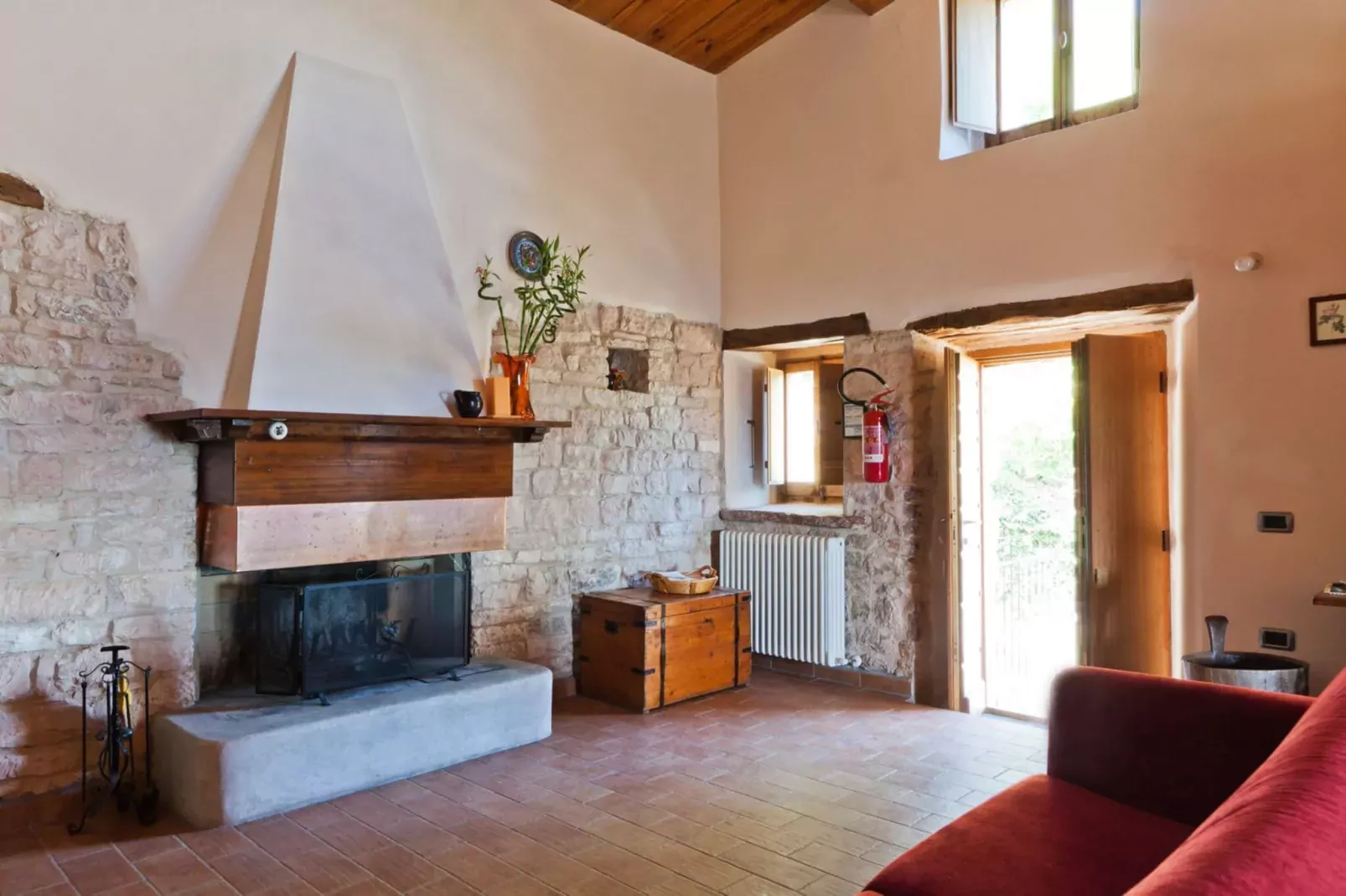 Il Conio Viola-Living room