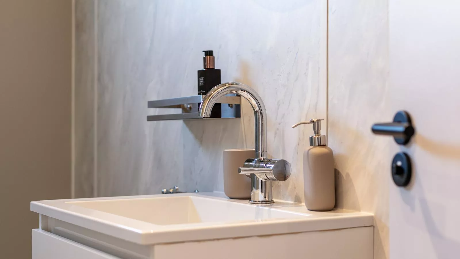 Eefs Huusje-Bathroom