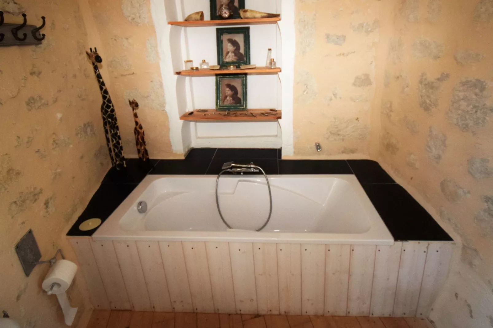 Chateau de plèneselve 12P-Bathroom