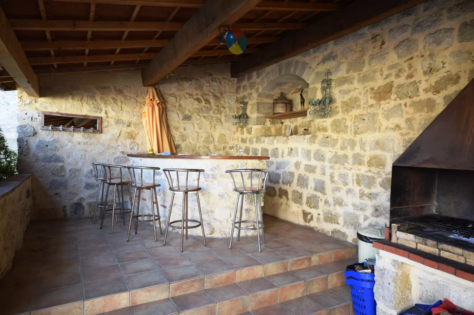 Bergerie-Terrace balcony