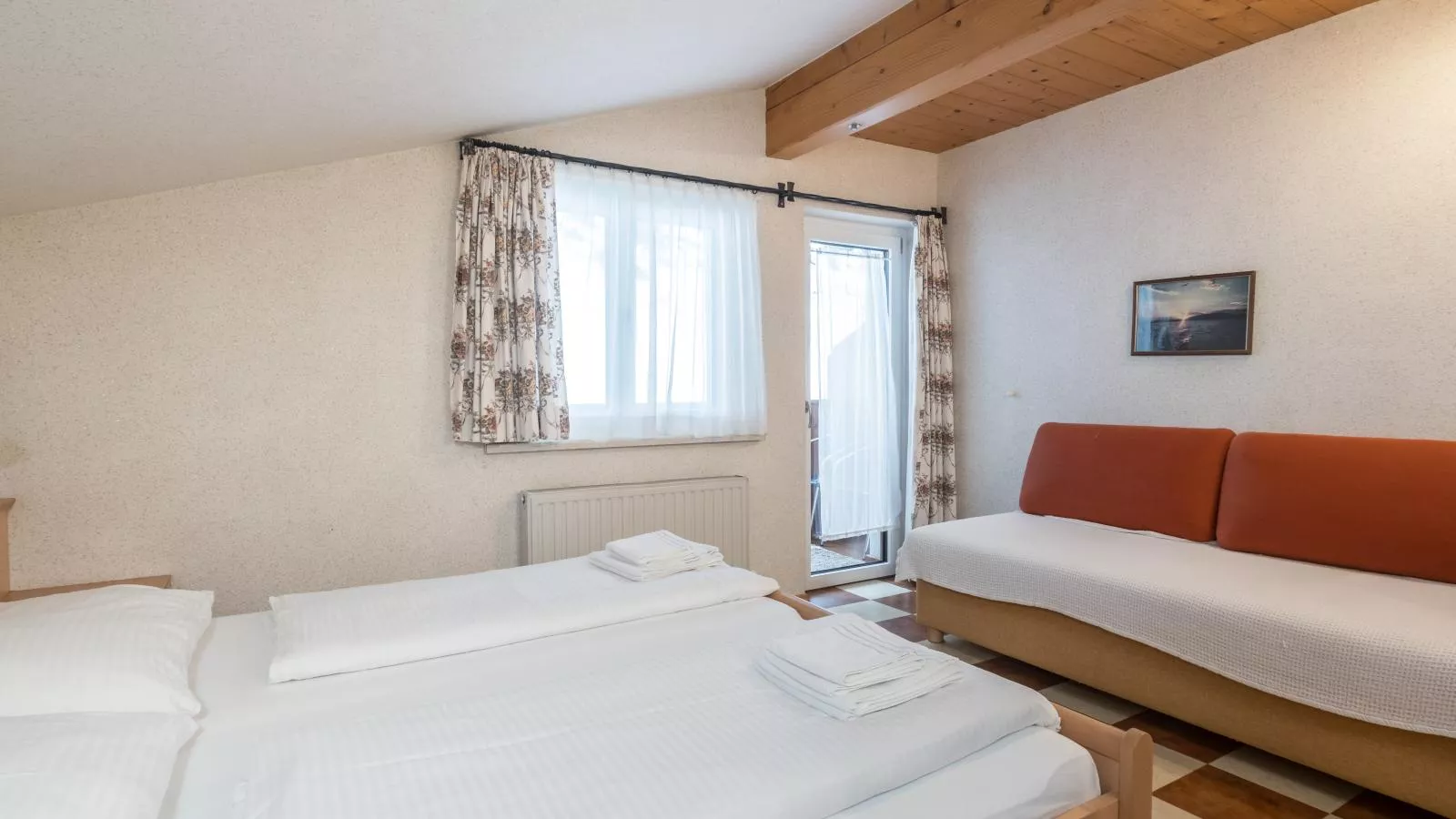 Jürgen-Bedroom