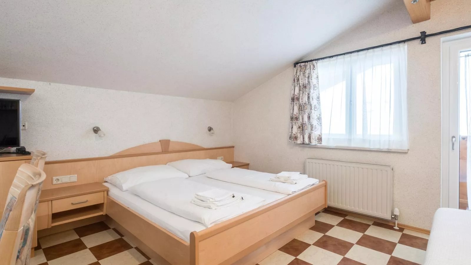 Jürgen-Bedroom