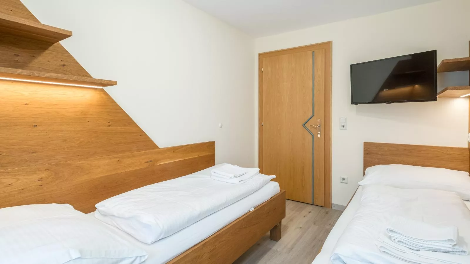Werner-Bedroom