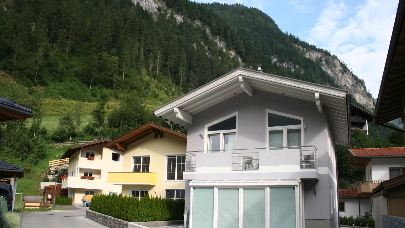 Am Ziller-Exterior summer