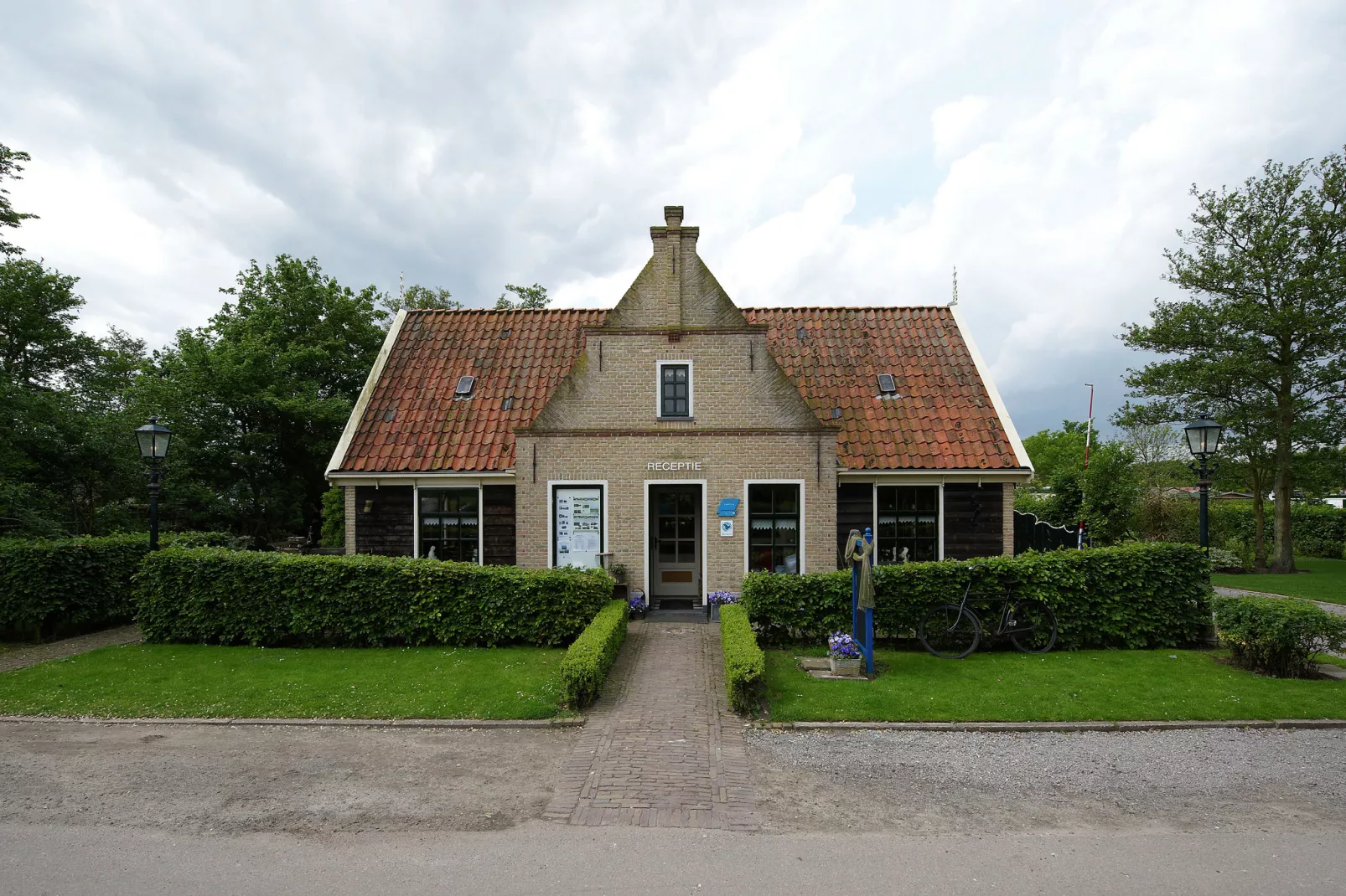 Recreatiepark Wiringherlant - Wiringher Chalet 10 - Areas within 1km in summer