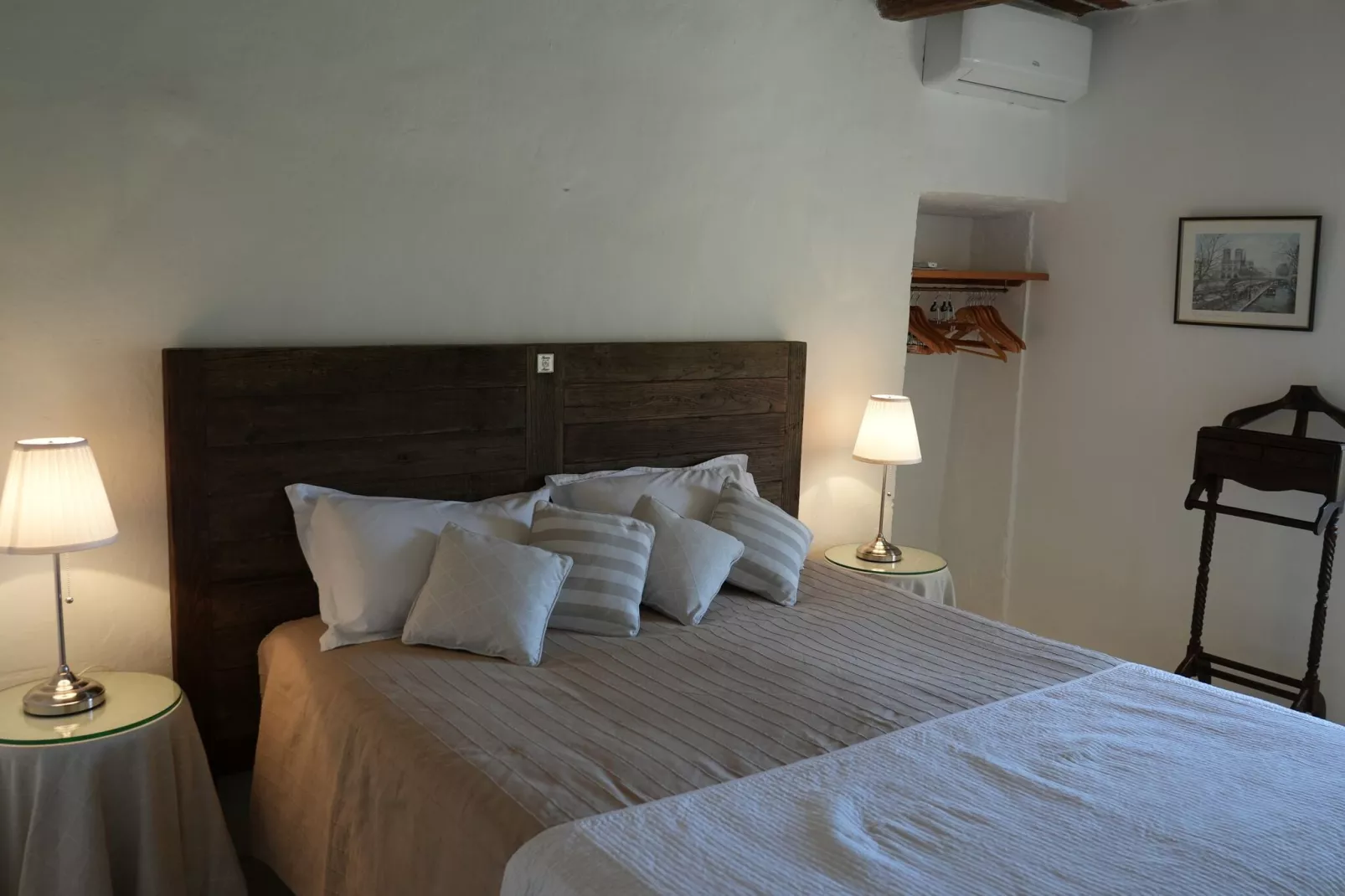 Mas Opideum-Bedroom