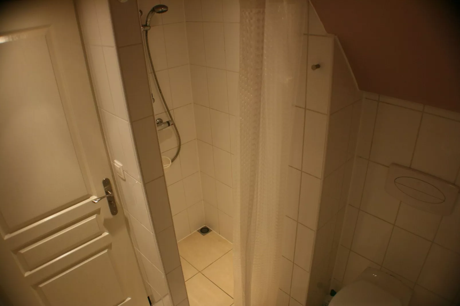 La Rose-Bathroom