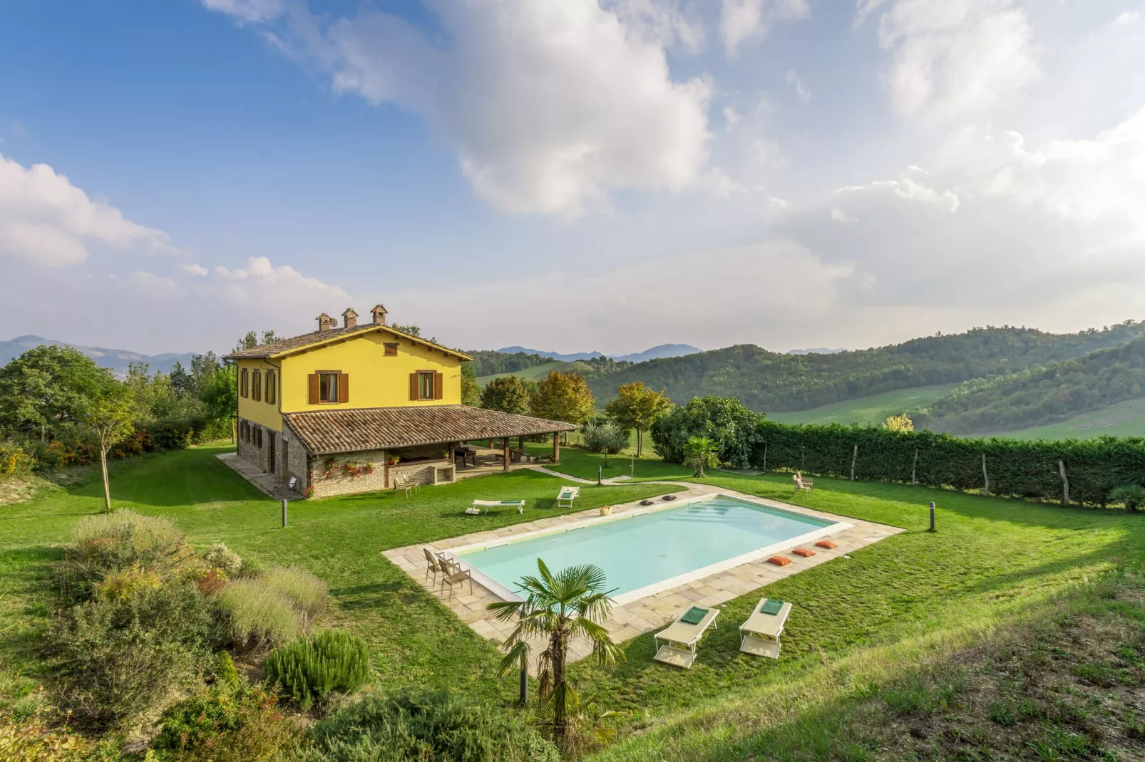 Valdalto-Exterior summer