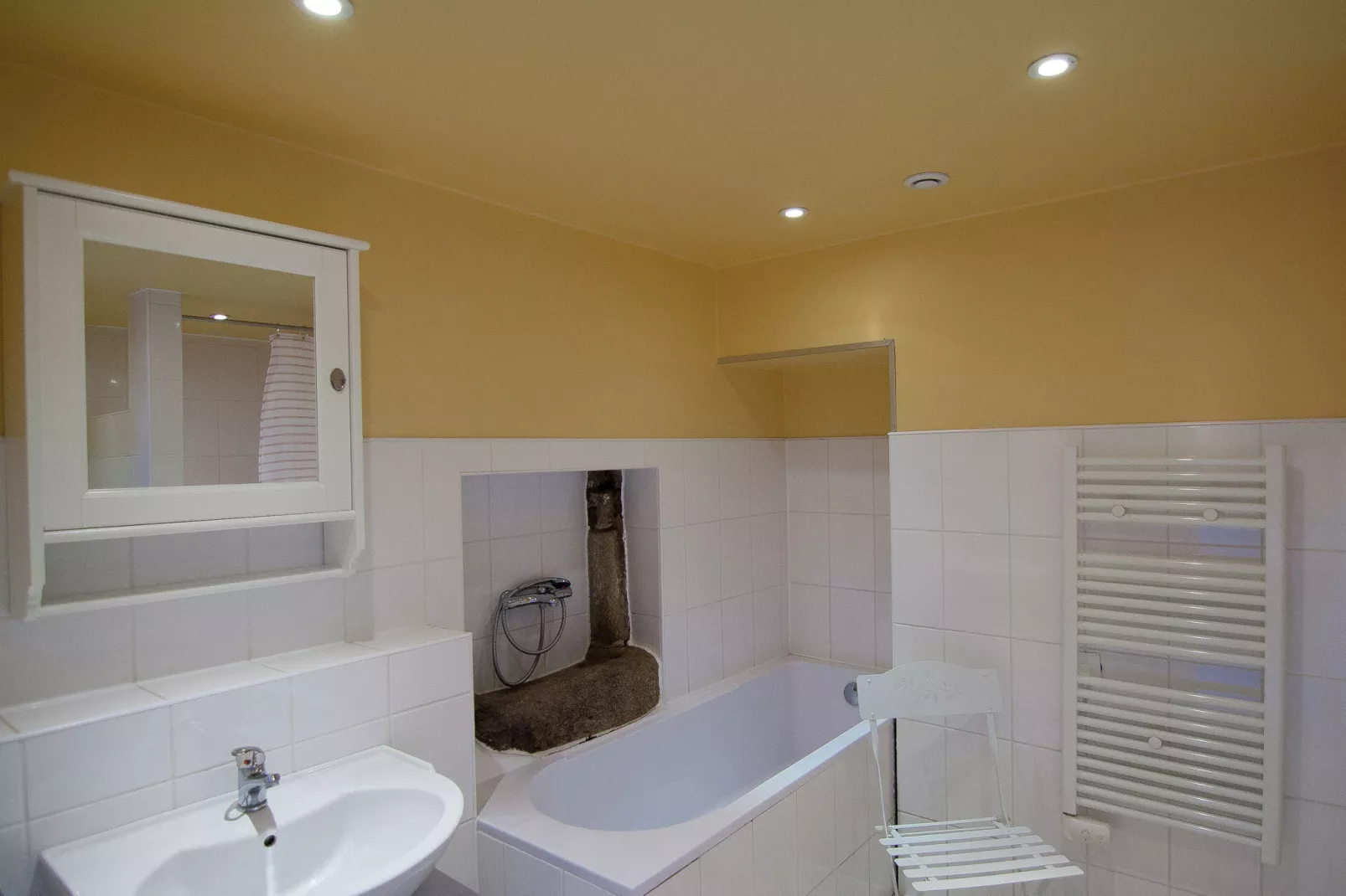 La Marguerite-Bathroom