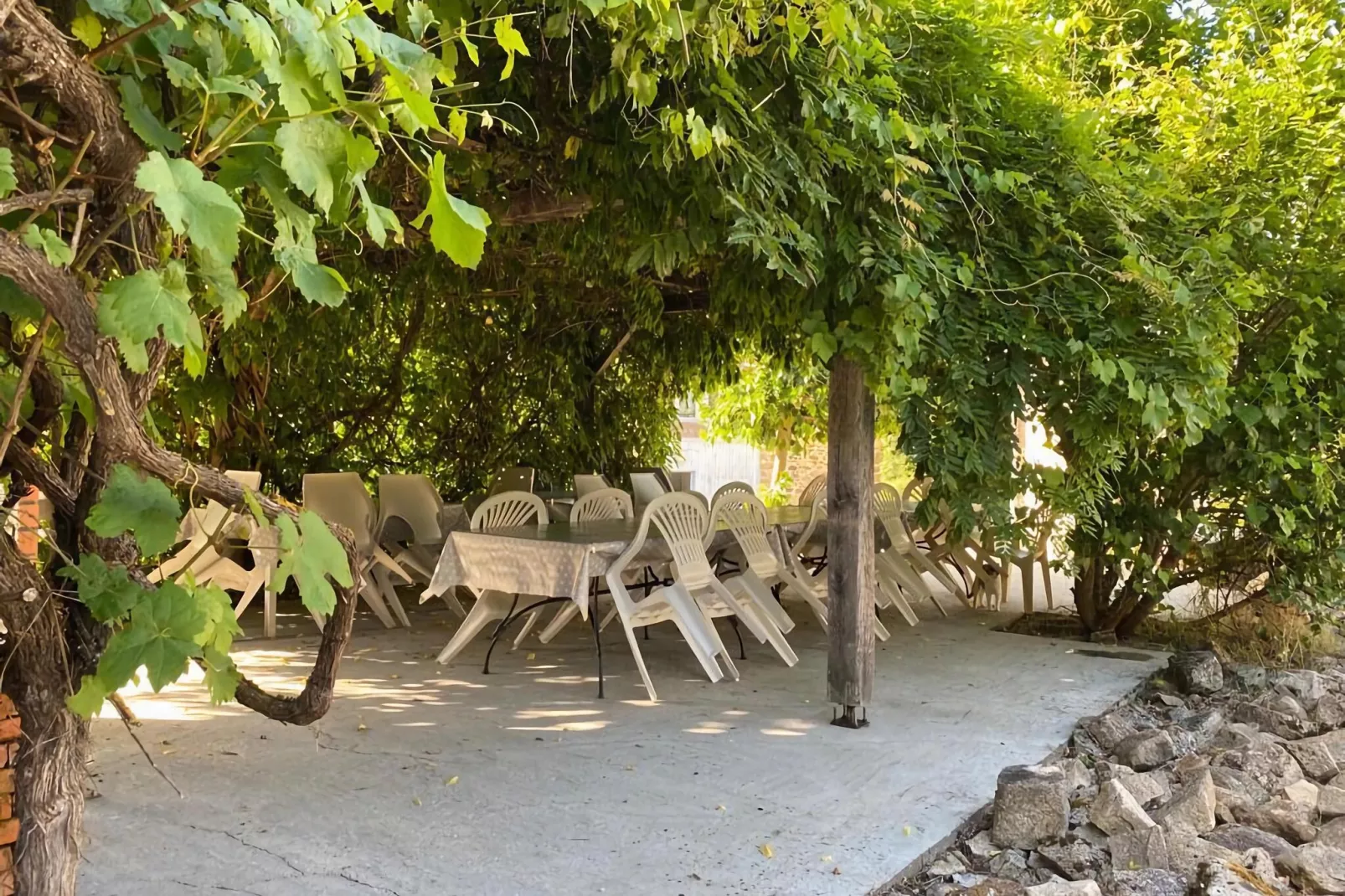 La Marguerite-Terrace balcony