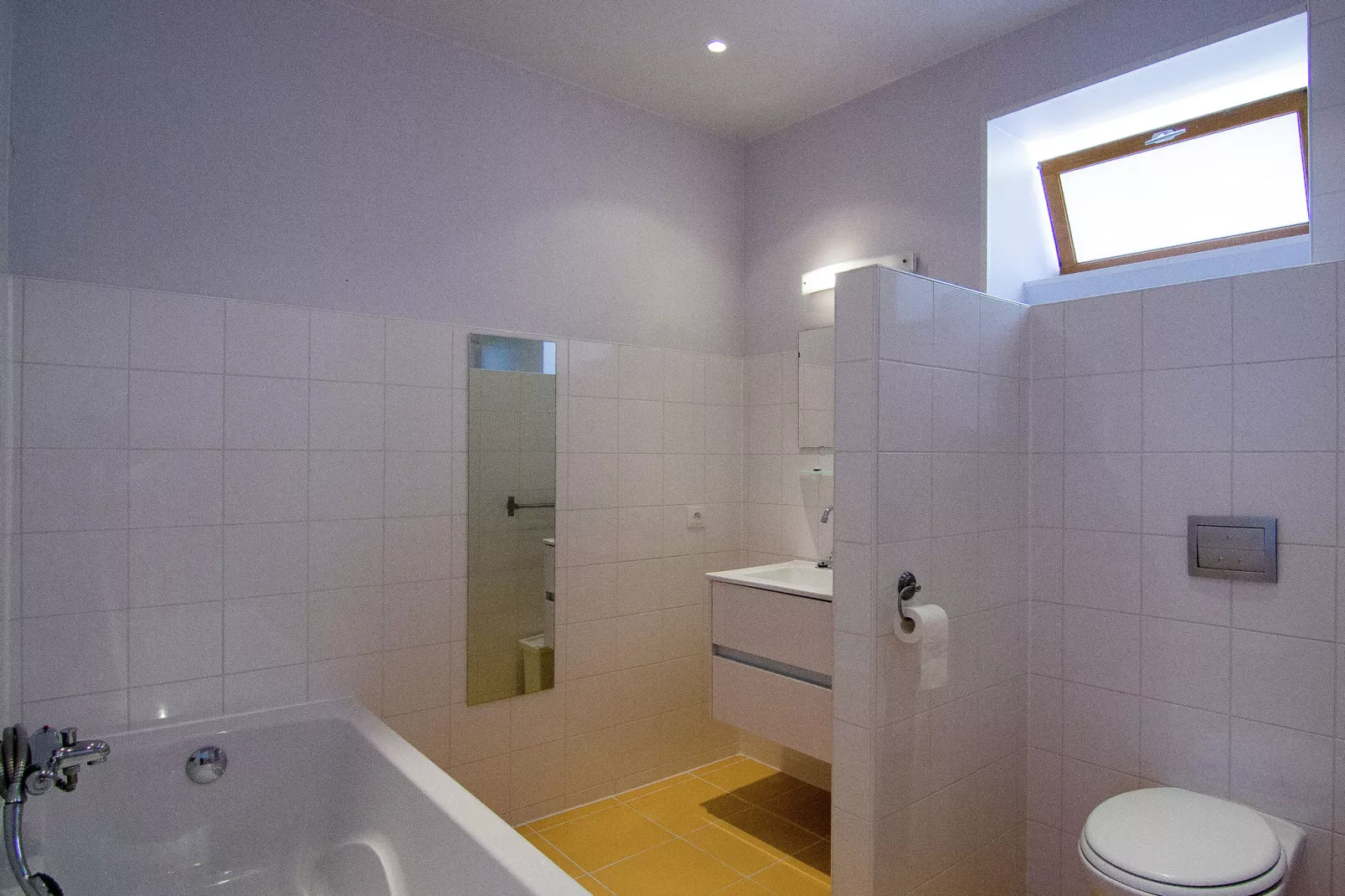 Le Tournesol-Bathroom
