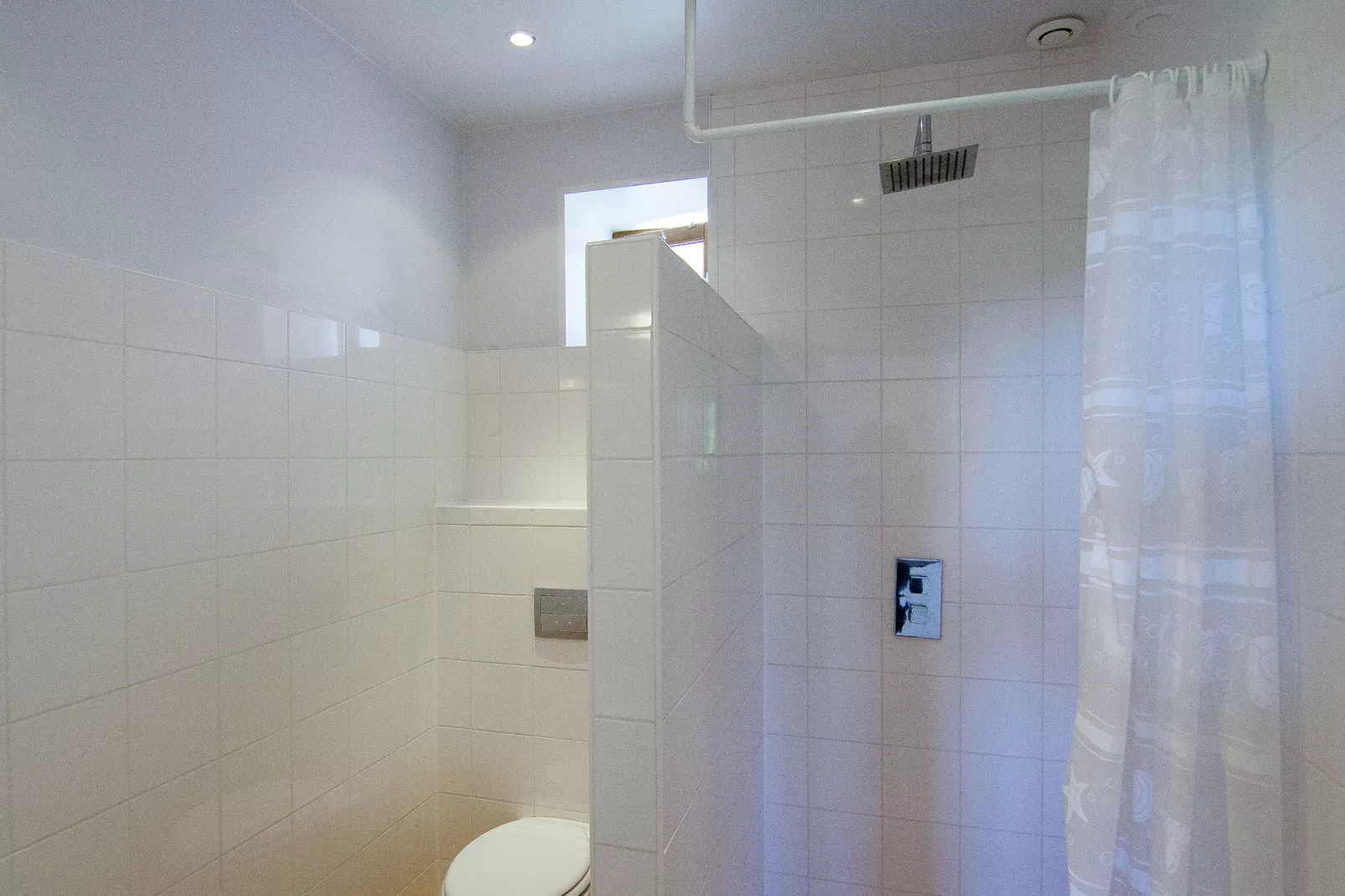 Le Tournesol-Bathroom