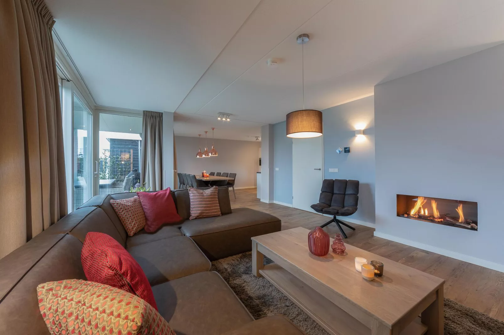Charming Beveland Vrijstaand-Wohnzimmer