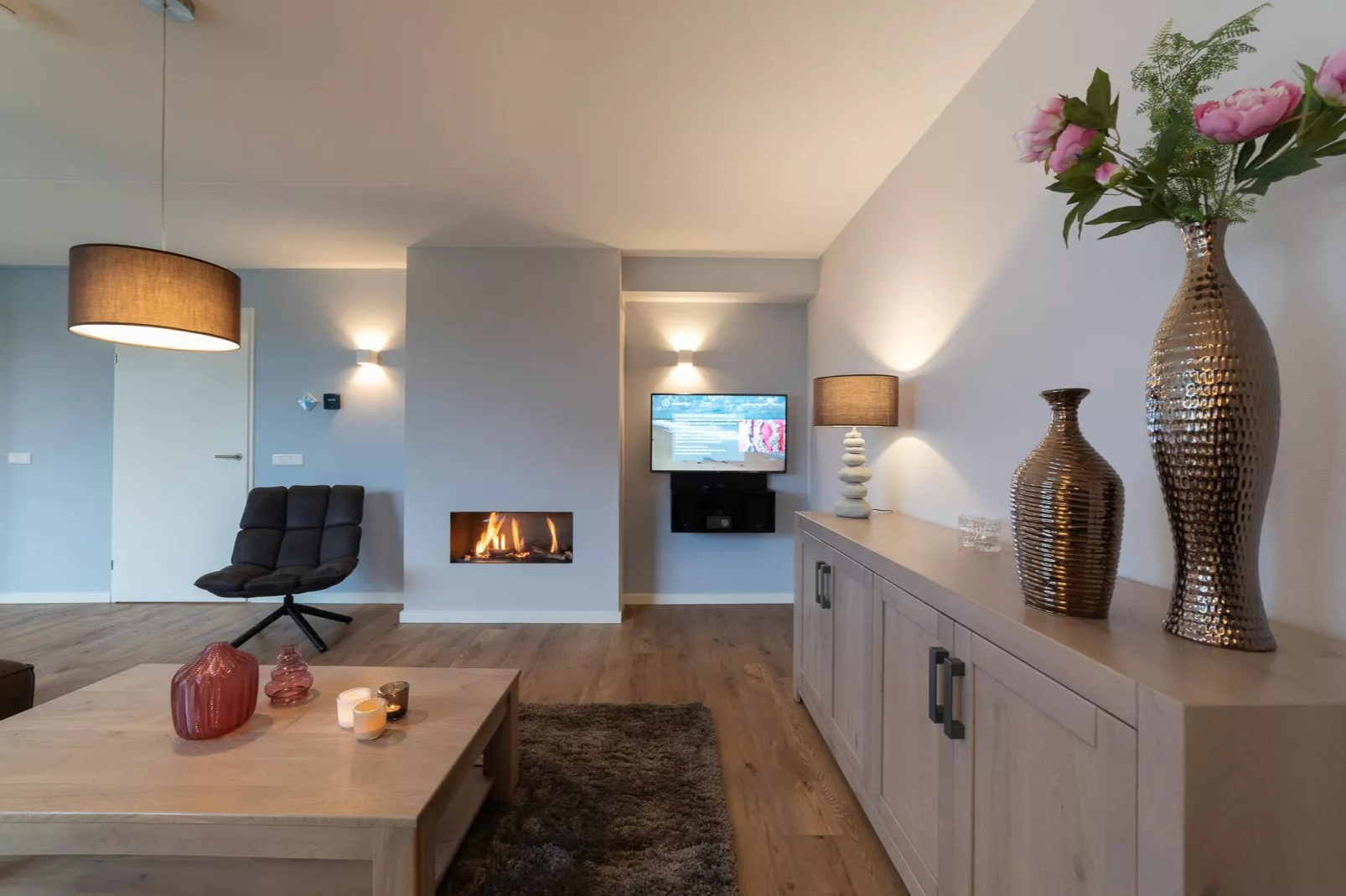 Charming Beveland Vrijstaand-Wohnzimmer