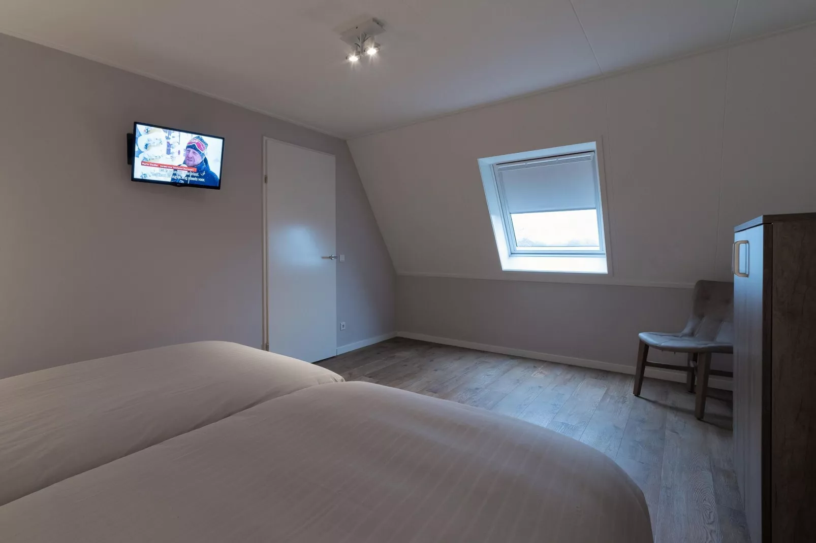 Charming Beveland Vrijstaand-Schlafzimmer