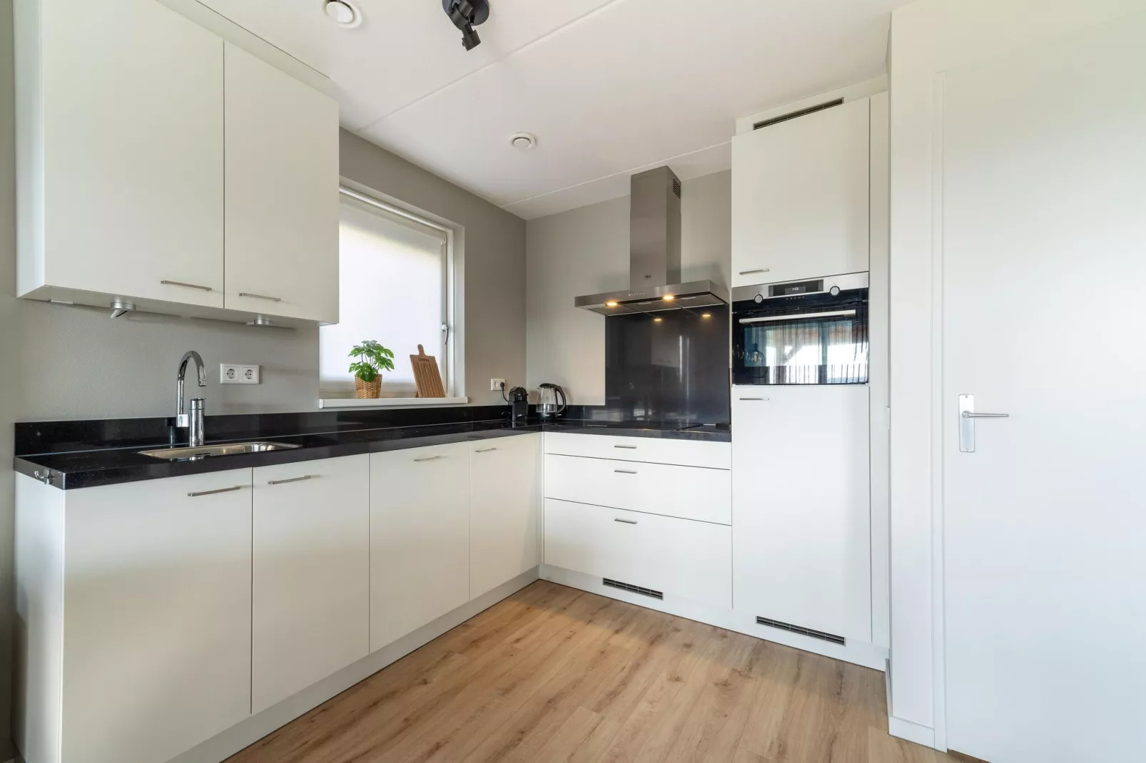 De Sneeuwgors Huis Nr 39-Kitchen