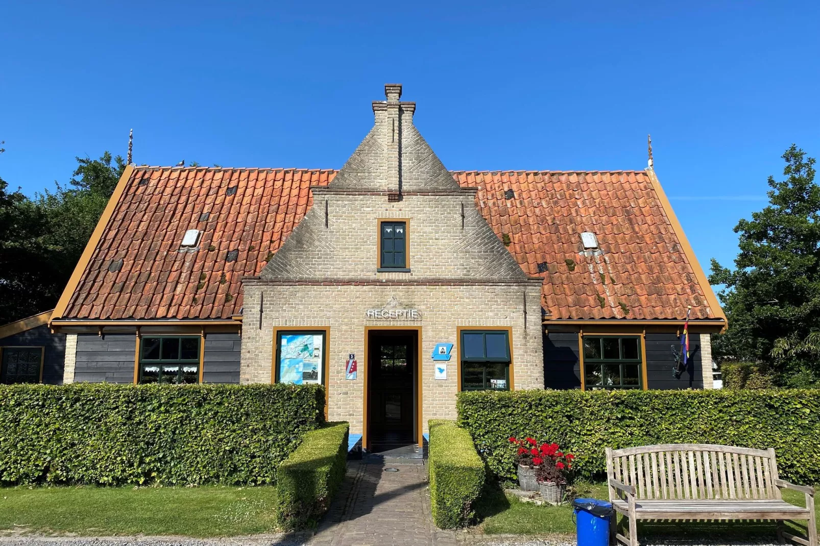 Recreatiepark Wiringherlant - Wiringher Chalet 10 - Park facilities