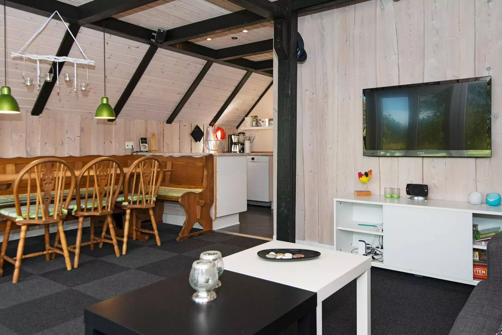 Tranquil Thatched Cottage on Romo-By Traum-Indoor