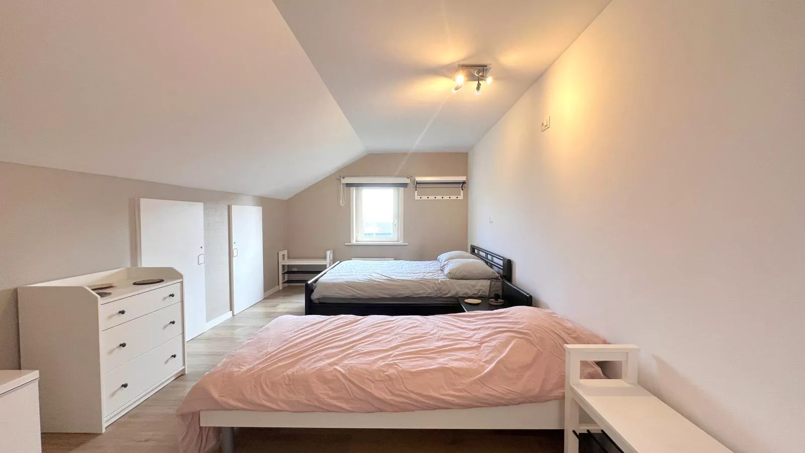 De Golfbreker-Bedroom