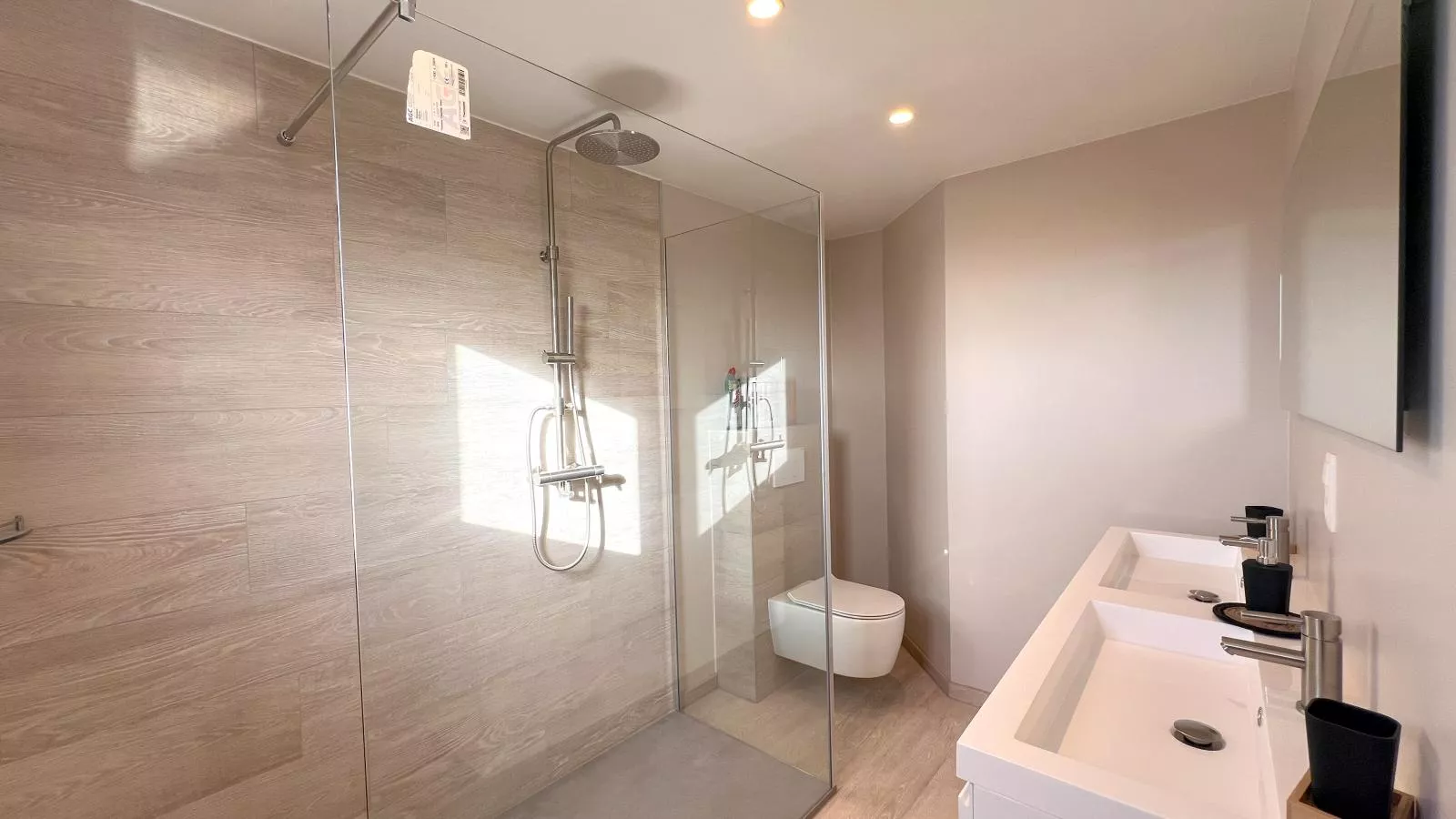 De Golfbreker-Bathroom