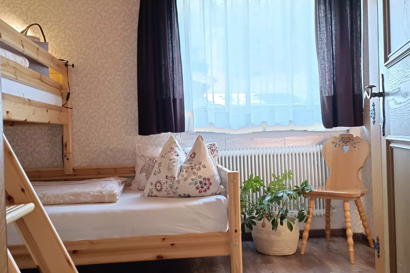 Dorfruh-Bedroom