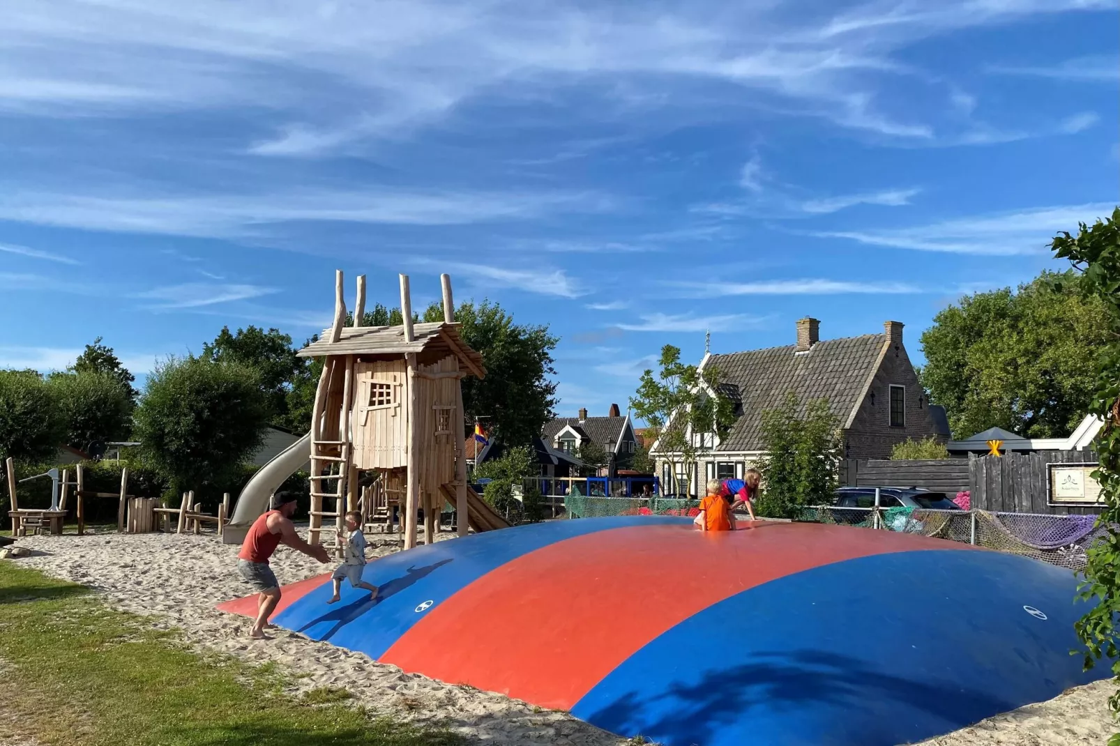Recreatiepark Wiringherlant - Wiringher Chalet 10 - Park facilities