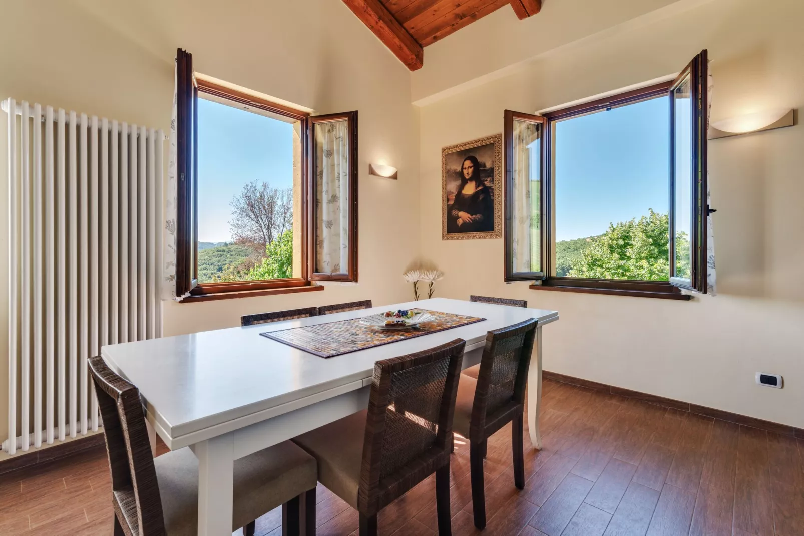 Valdalto-Dining room