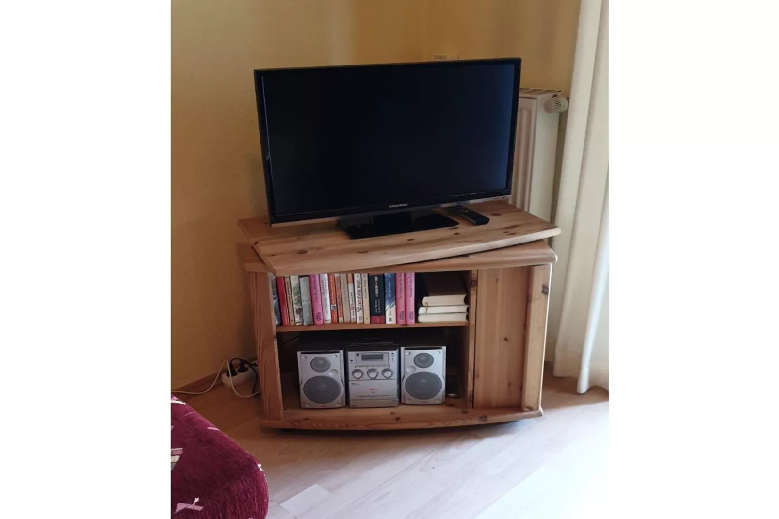 6041-Living room