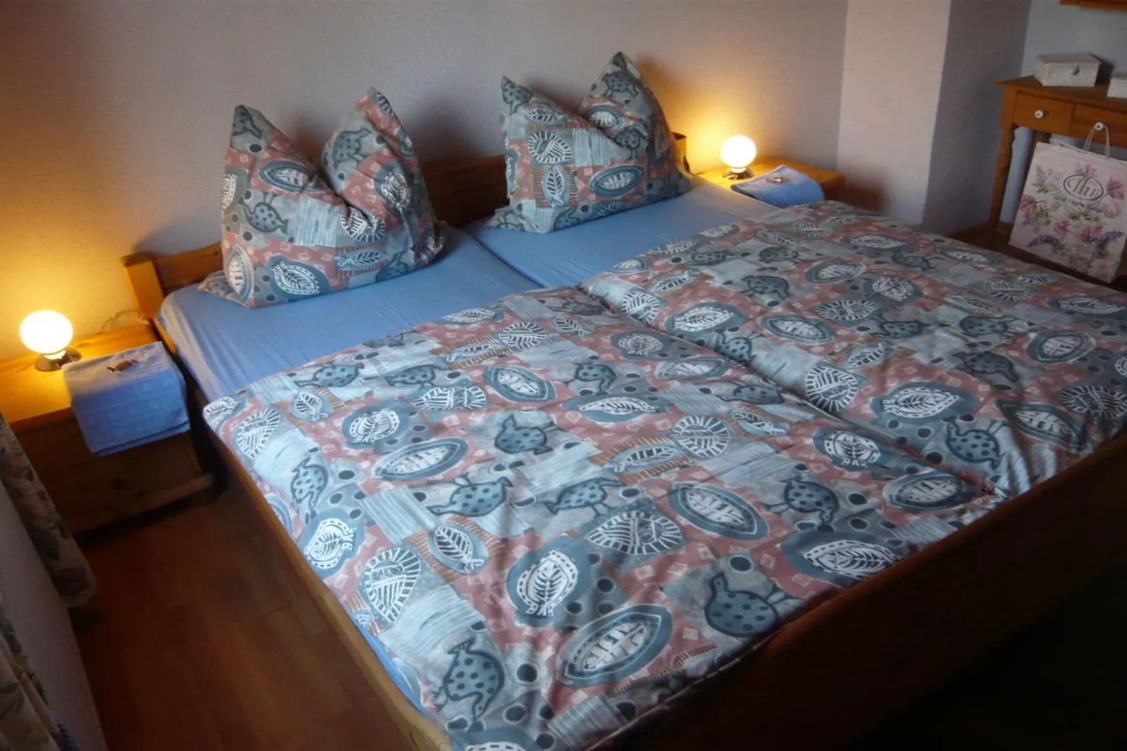 6041-Bedroom