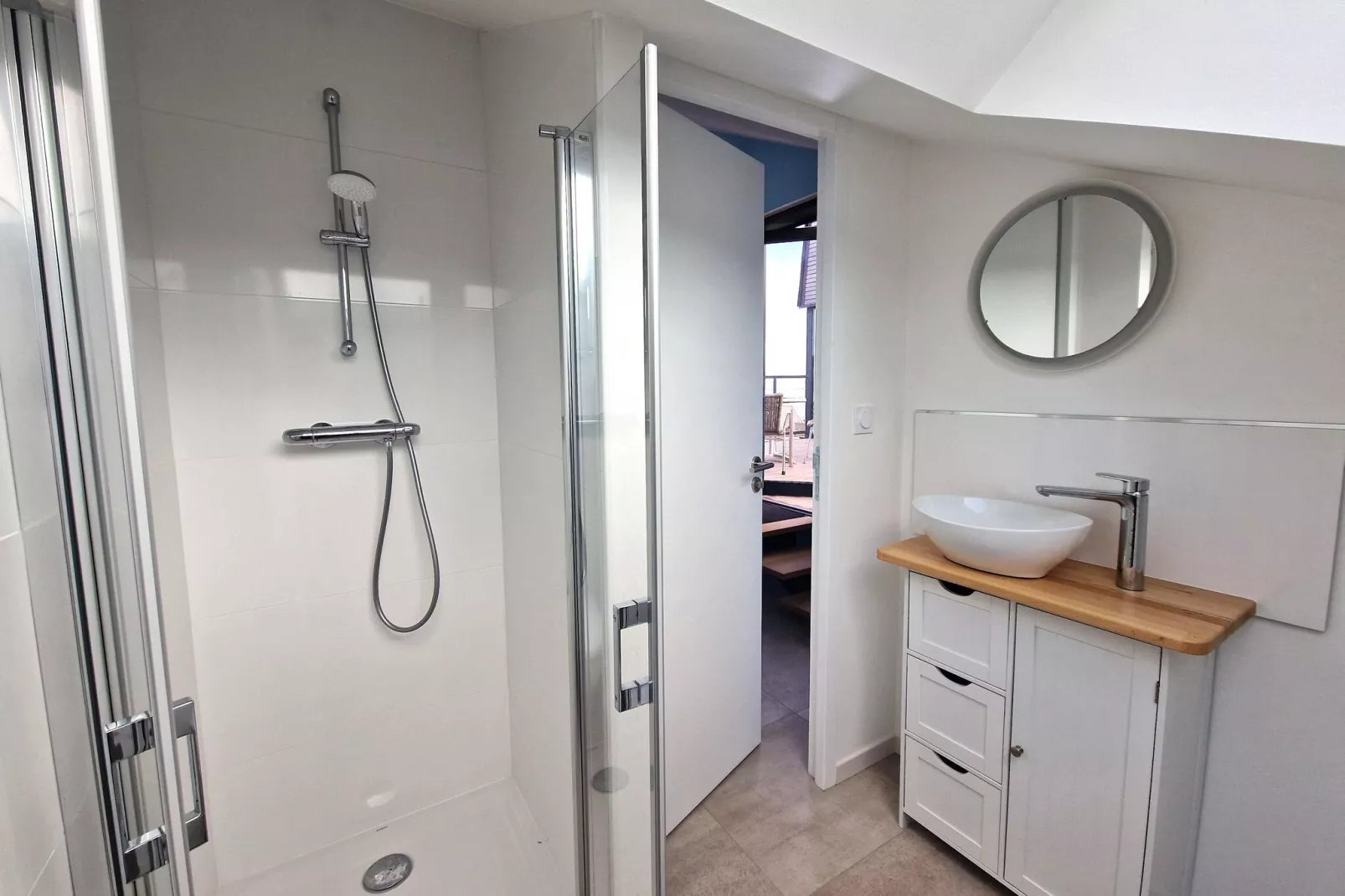 Studio haut Locquirec-Bathroom
