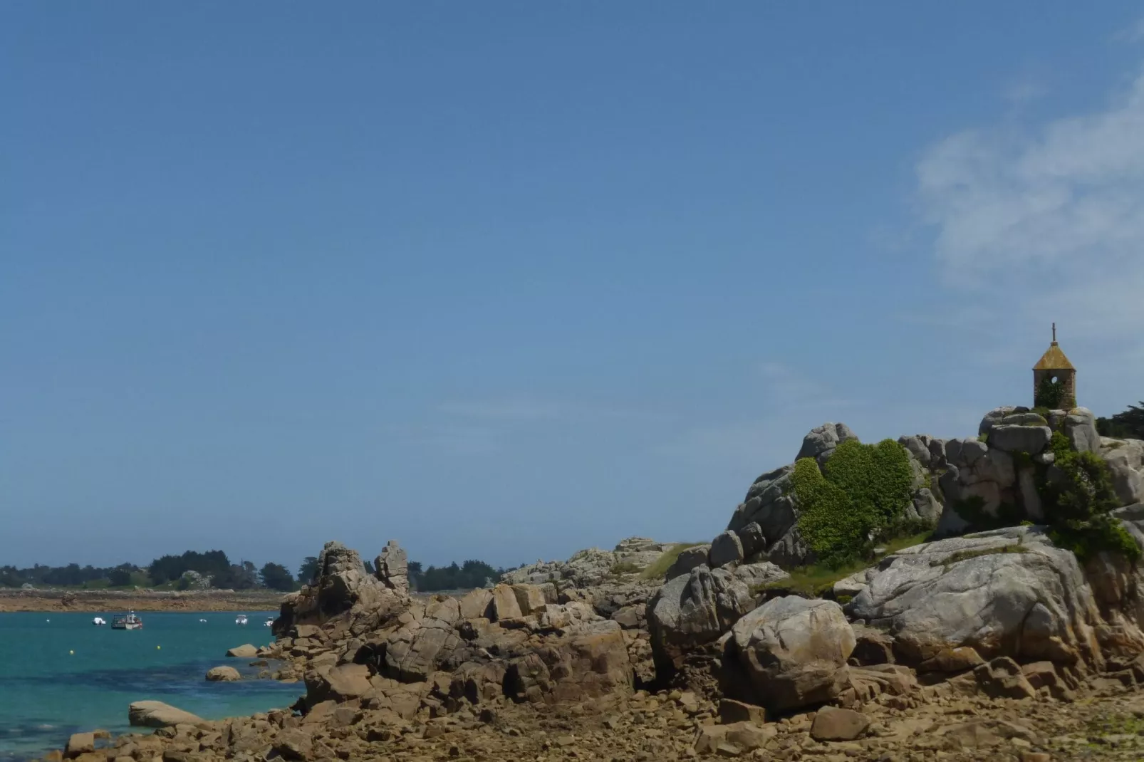 Holiday home Port Blanc-Penvénan-Areas within 1km in summer