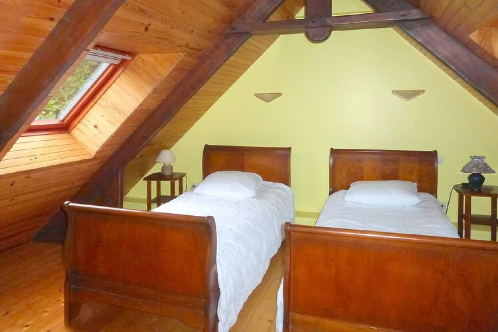 Holiday home Buguélès-Penvénan-Bedroom