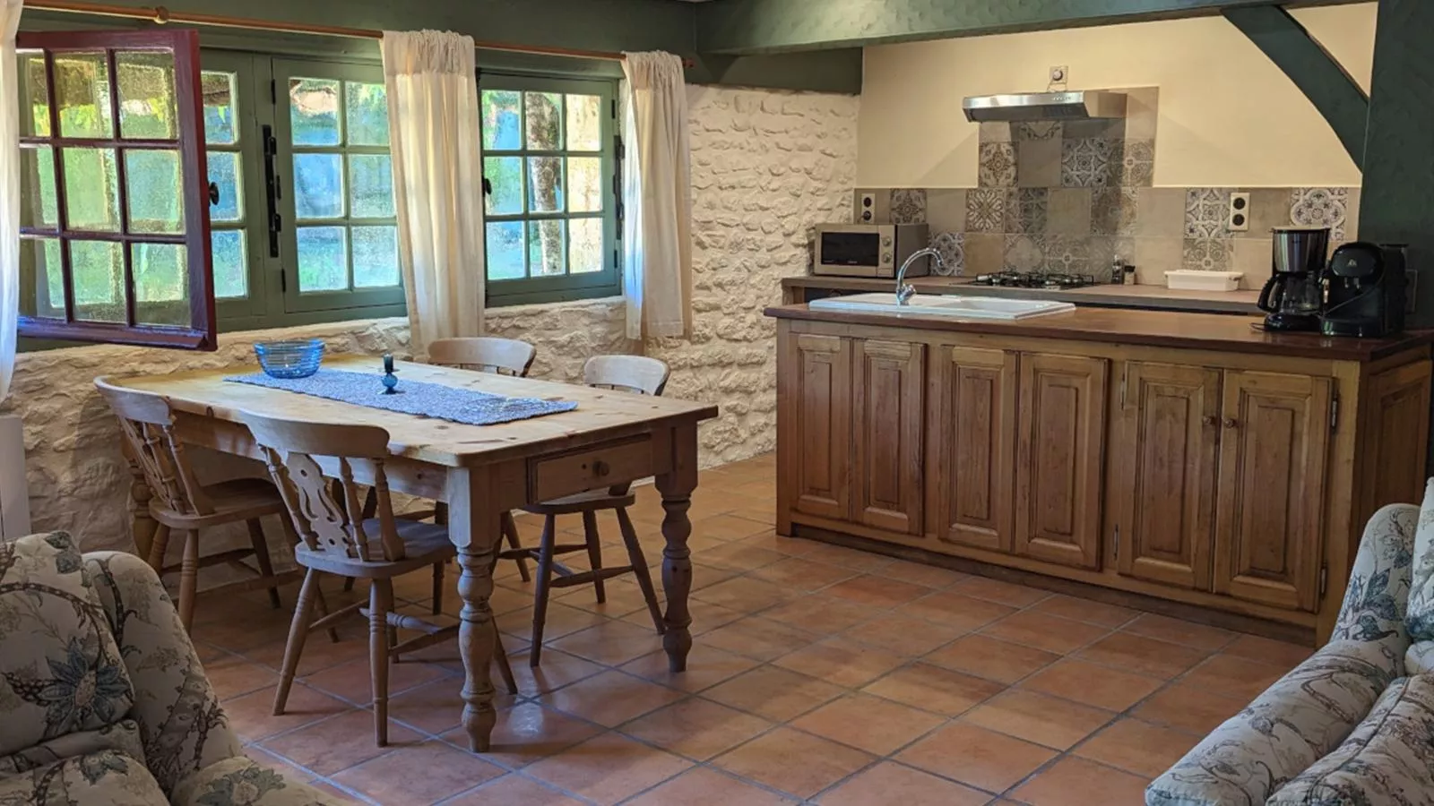 Gite Cottage-Kitchen