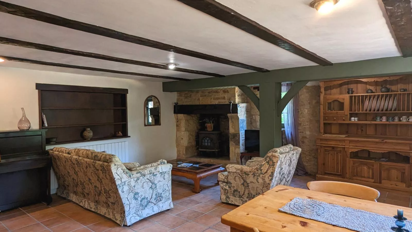 Gite Cottage-Living room
