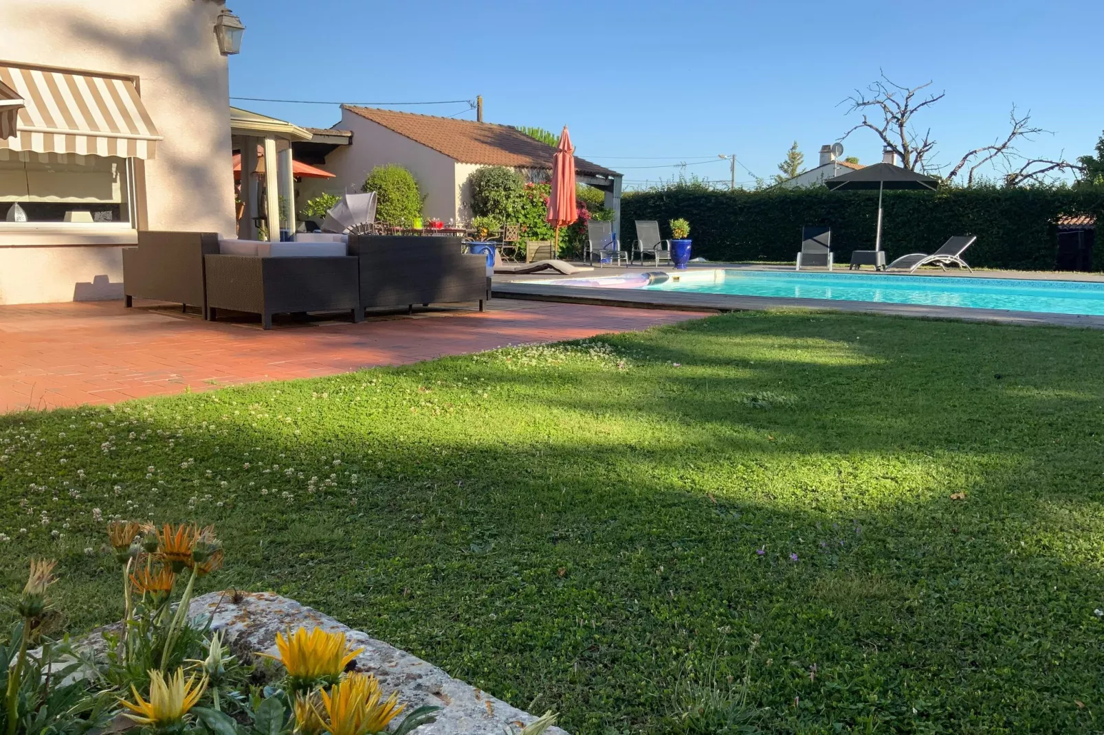 Villa Ravel-Gärten Sommer