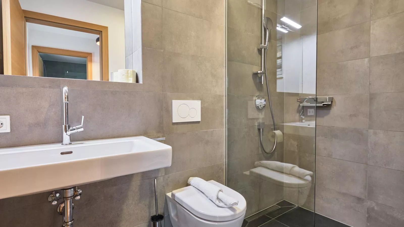 Green Garden Lodge A2 Walchen-Kaprun-Bathroom
