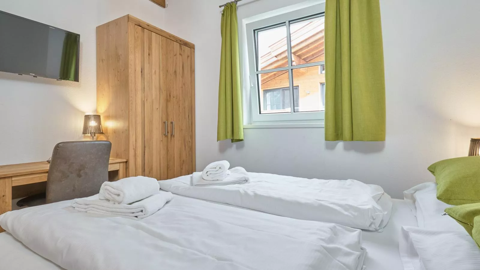 Green Garden Lodge A2 Walchen-Kaprun-Bedroom
