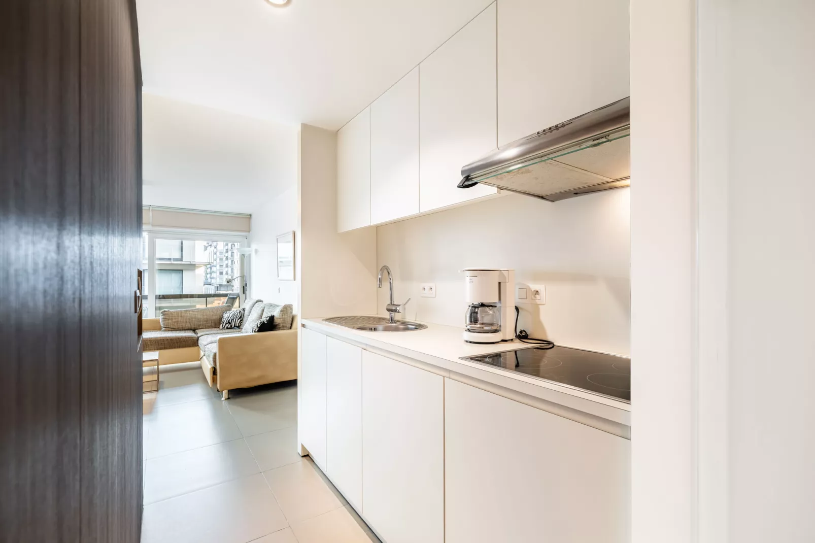 PLAZA H/0713-Kitchen