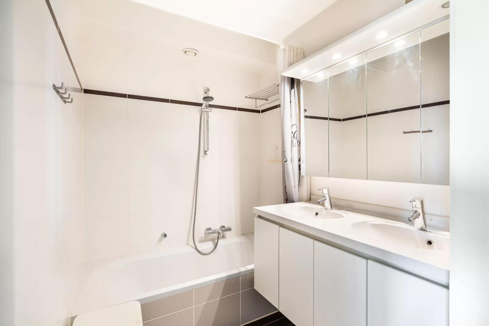 GAUQKL/GAUL3-Bathroom