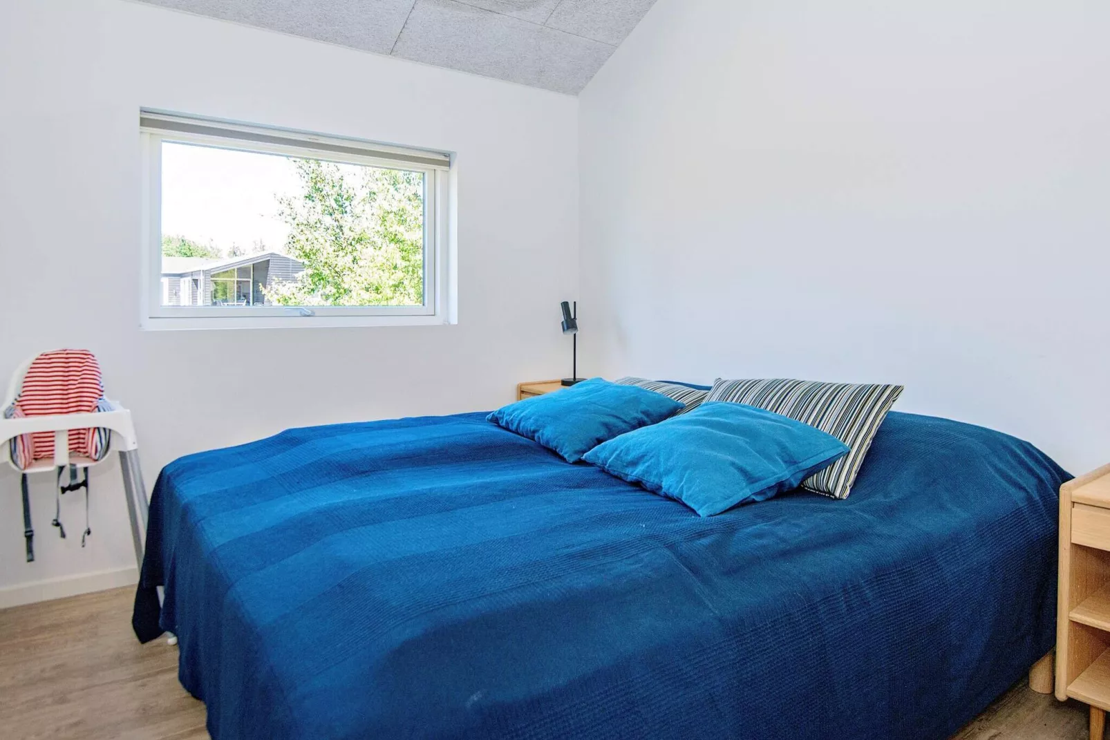 8 person holiday home in Glesborg-Indoor