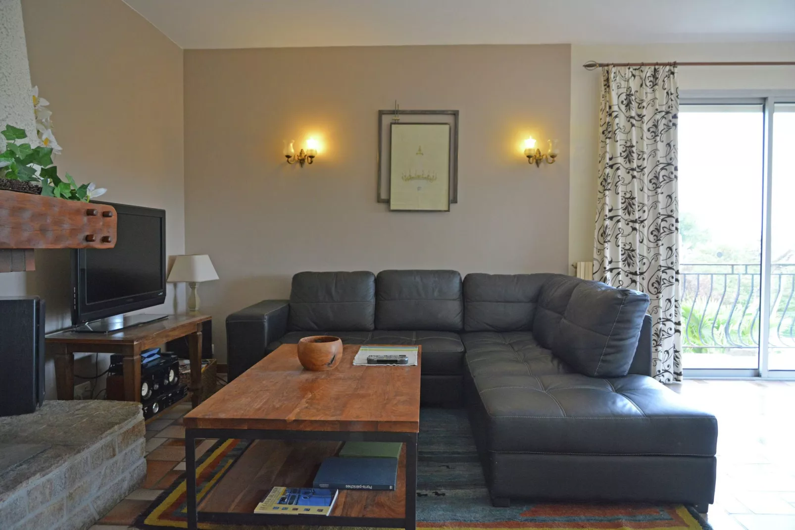 Beauregard-Living room